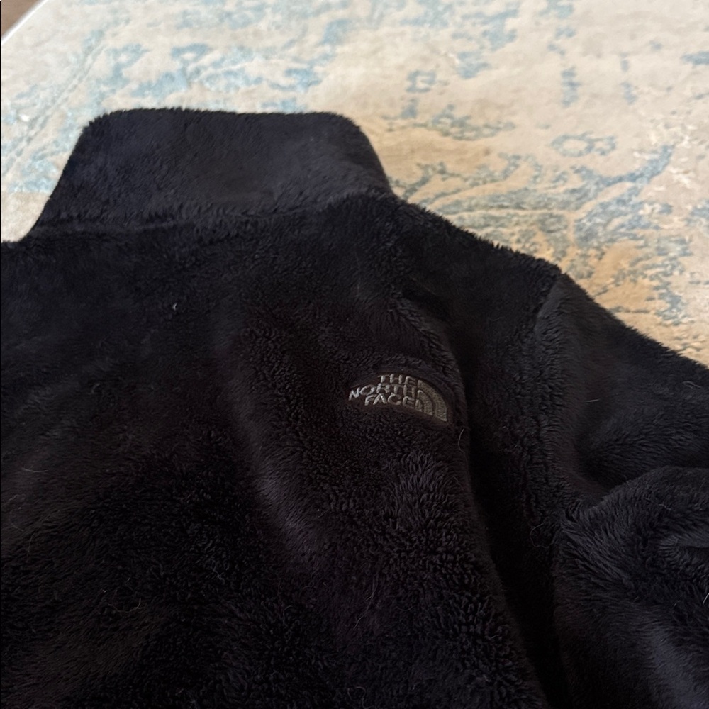 The North Face Women's Black Osito Jacket - Picture 4 of 4